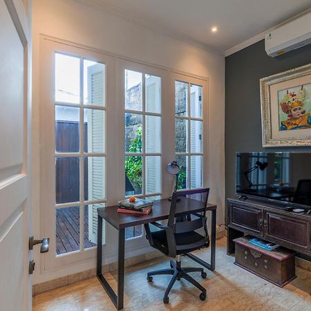 Mosan House - Unique Art-Filled Gem In Perfect Location A Short Walk From The Beach Or Seminyak Square Including Ac Office For Remote Working Exterior foto