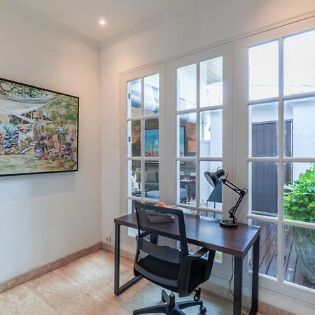 Mosan House - Unique Art-Filled Gem In Perfect Location A Short Walk From The Beach Or Seminyak Square Including Ac Office For Remote Working Exterior foto
