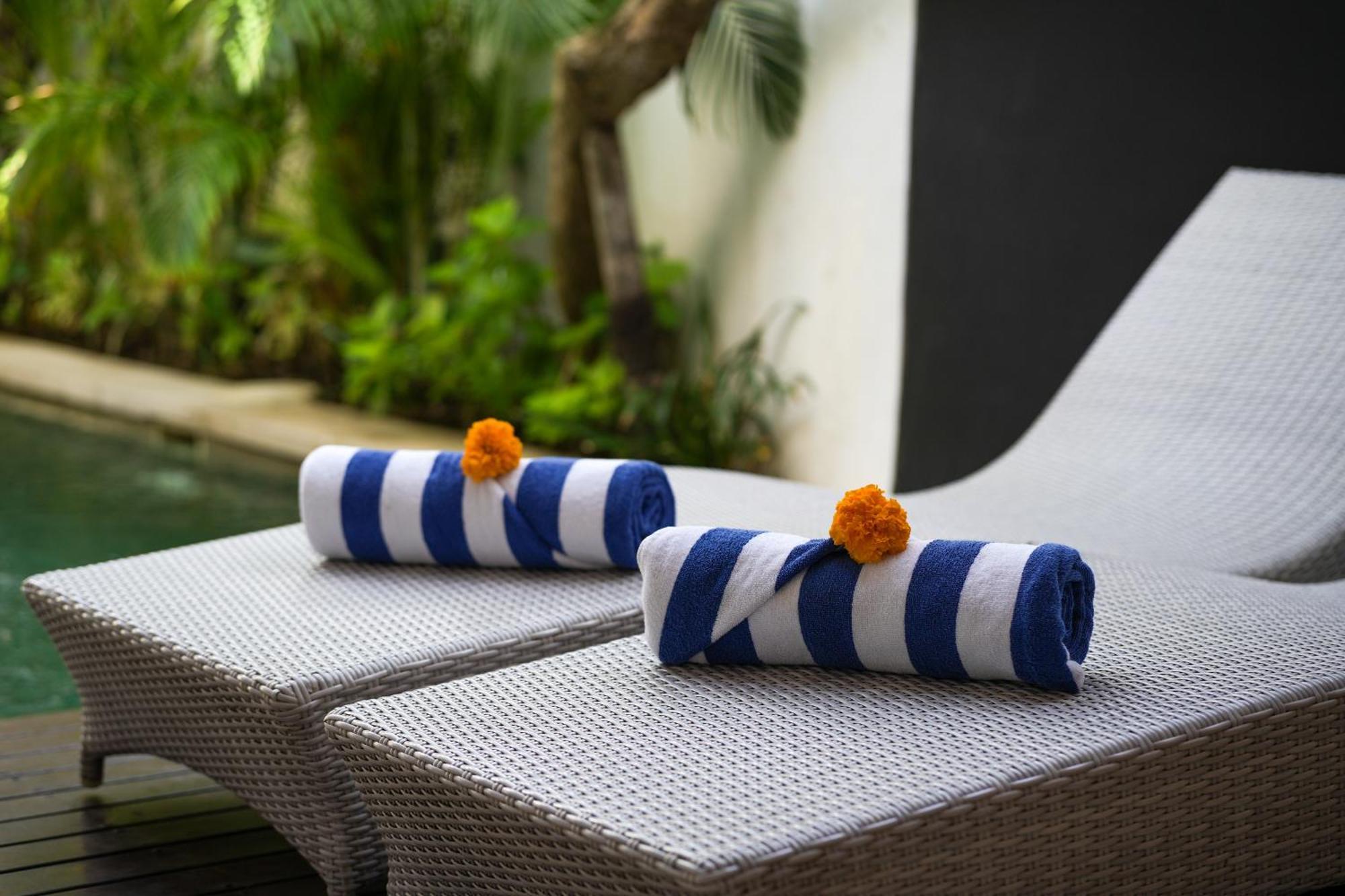 Mosan House - Unique Art-Filled Gem In Perfect Location A Short Walk From The Beach Or Seminyak Square Including Ac Office For Remote Working Exterior foto